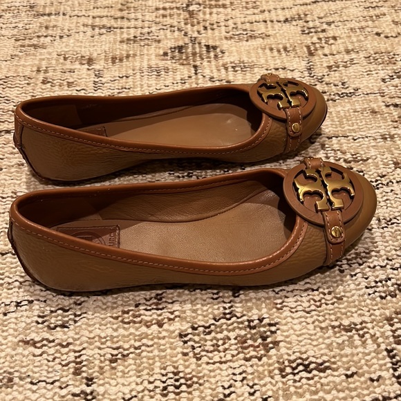 Tory Burch Aaden Ballet in Sand - Picture 2 of 9